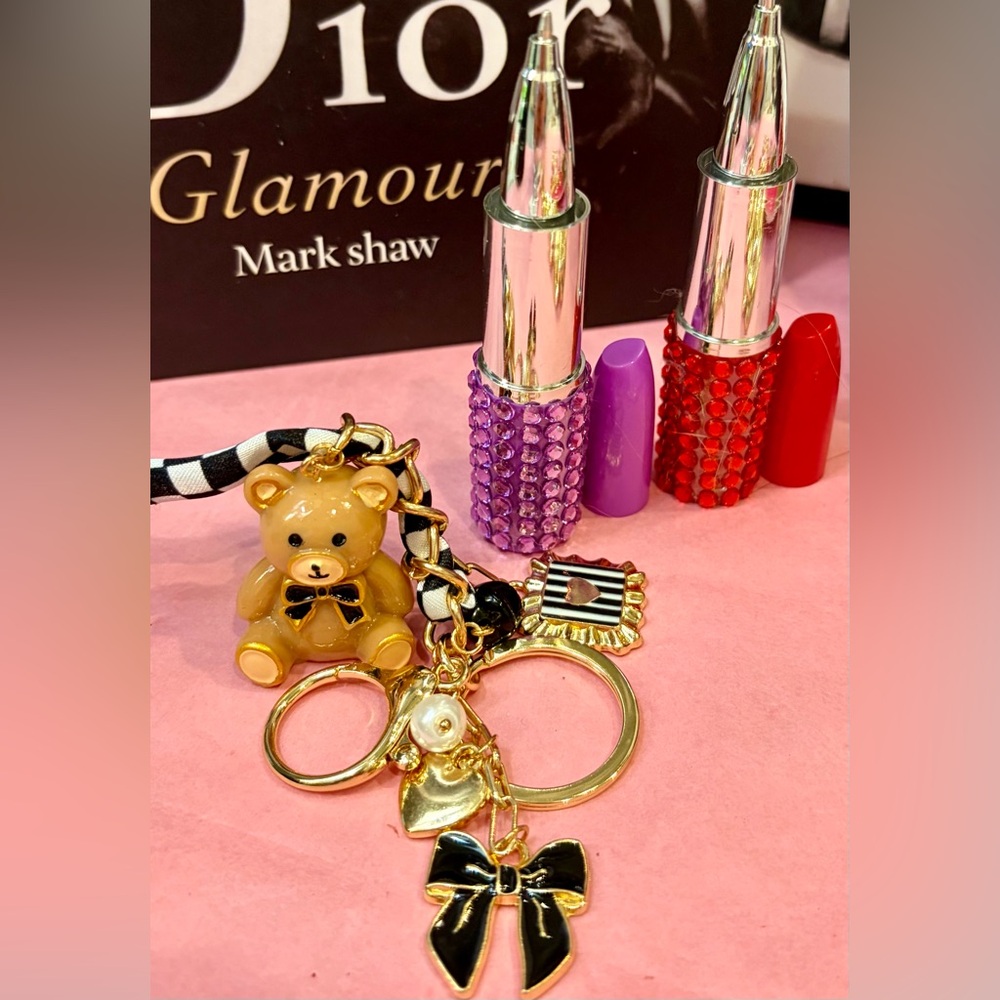 BETSEY J. and JUICY C. Assorted Women's Keychains/Bag Charms & more.
10 Items - Picture 3 of 6